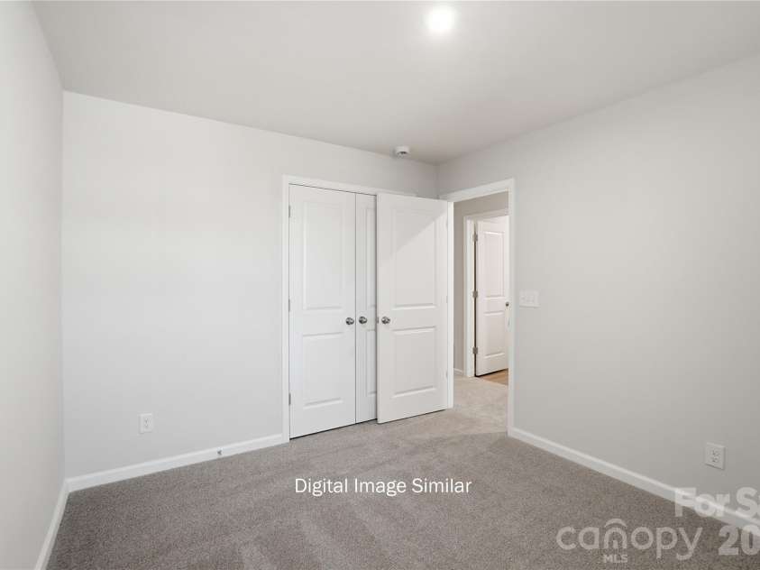 6037 Mallow Crossing Lane, Charlotte, NC 28213.  MLS# CAR4376263, YatesRealty ID 26601. 