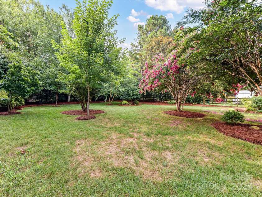 5434 Shoal Brook Court, Charlotte, NC 28277.  MLS# CAR4280902, YatesRealty ID 26602. Backyard