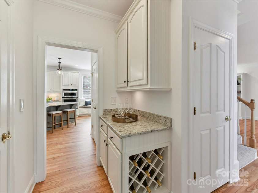5434 Shoal Brook Court, Charlotte, NC 28277.  MLS# CAR4280902, YatesRealty ID 26602. Bar