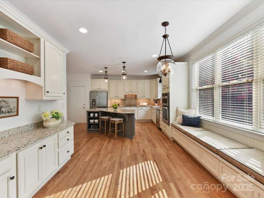5434 Shoal Brook Court, Charlotte, NC 28277.  MLS# CAR4280902, YatesRealty ID 26602. Breakfast Room