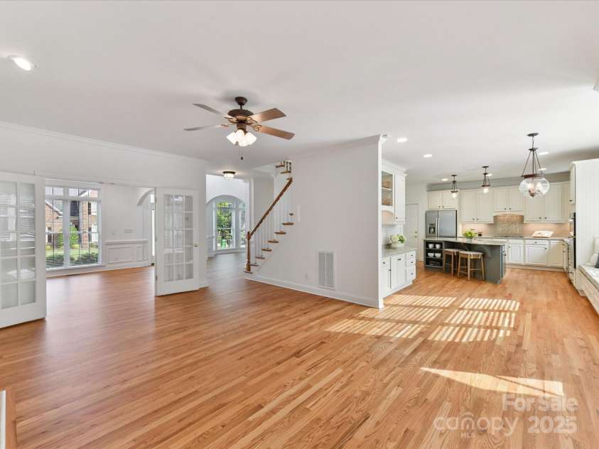 5434 Shoal Brook Court, Charlotte, NC 28277.  MLS# CAR4280902, YatesRealty ID 26602. Great Room
