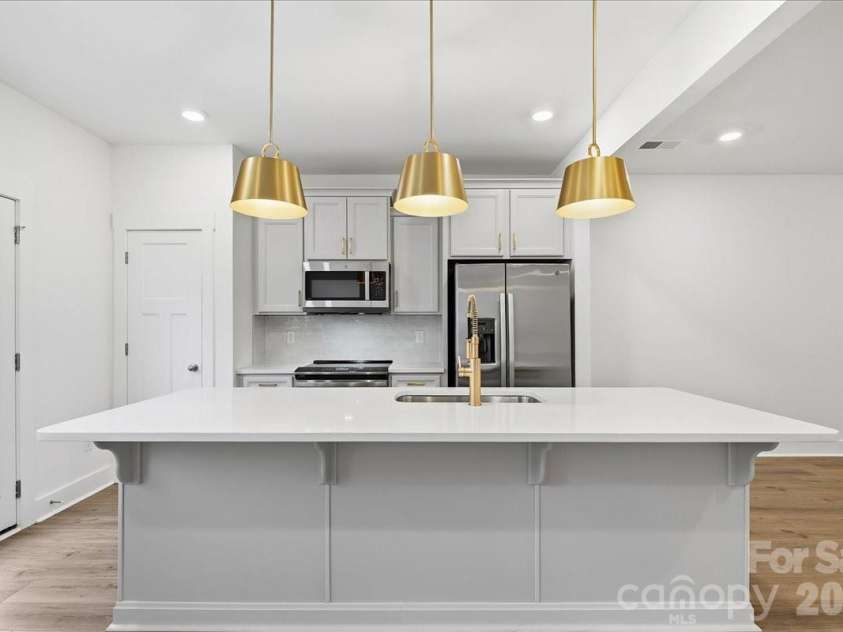 79 Moon Haven Way, Arden, NC 28704.  MLS# CAR4380937, YatesRealty ID 26602. 