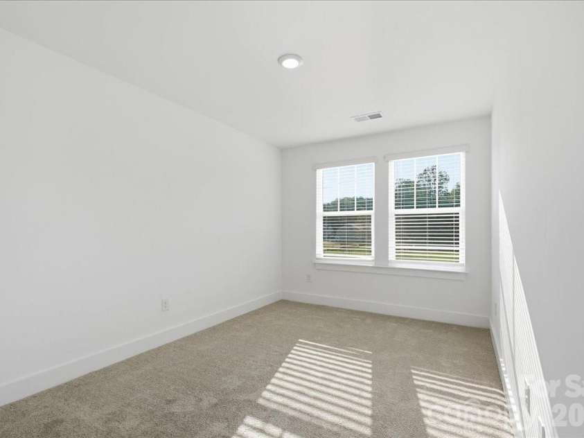79 Moon Haven Way, Arden, NC 28704.  MLS# CAR4380937, YatesRealty ID 26602. 