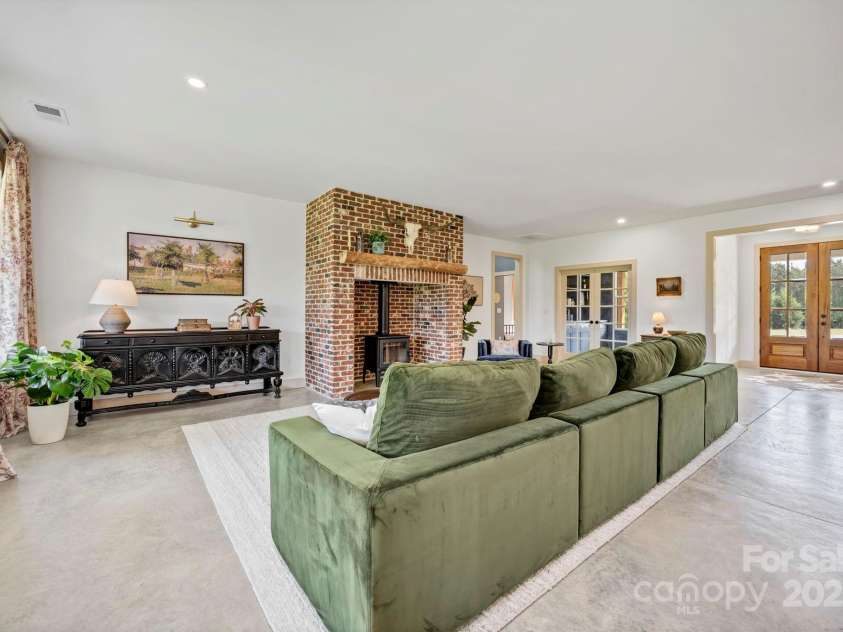 177 Harley Lane, Pomaria, SC 29126.  MLS# CAR4281545, YatesRealty ID 26605. 