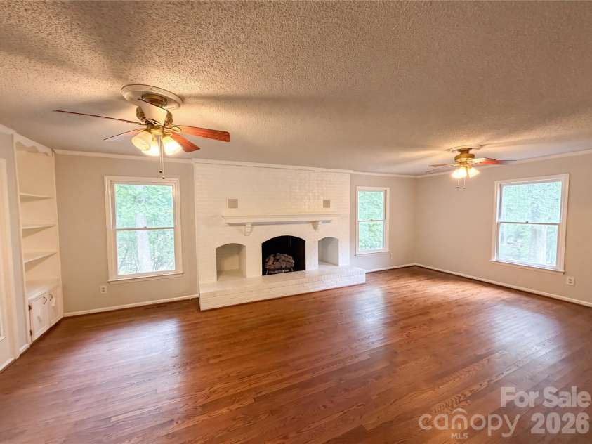 3029 Southampton Circle, Gastonia, NC 28056.  MLS# CAR4354399, YatesRealty ID 26606. 