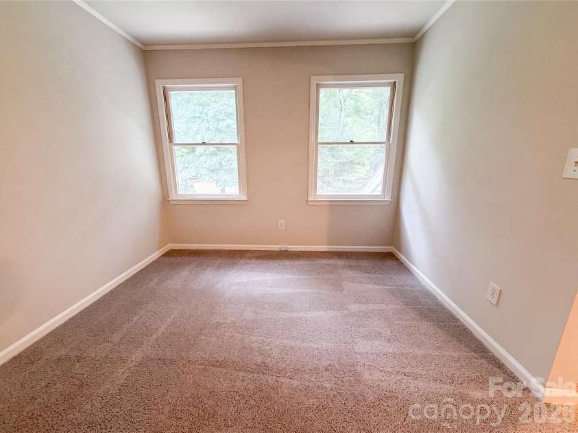 3029 Southampton Circle, Gastonia, NC 28056.  MLS# CAR4354399, YatesRealty ID 26606. 