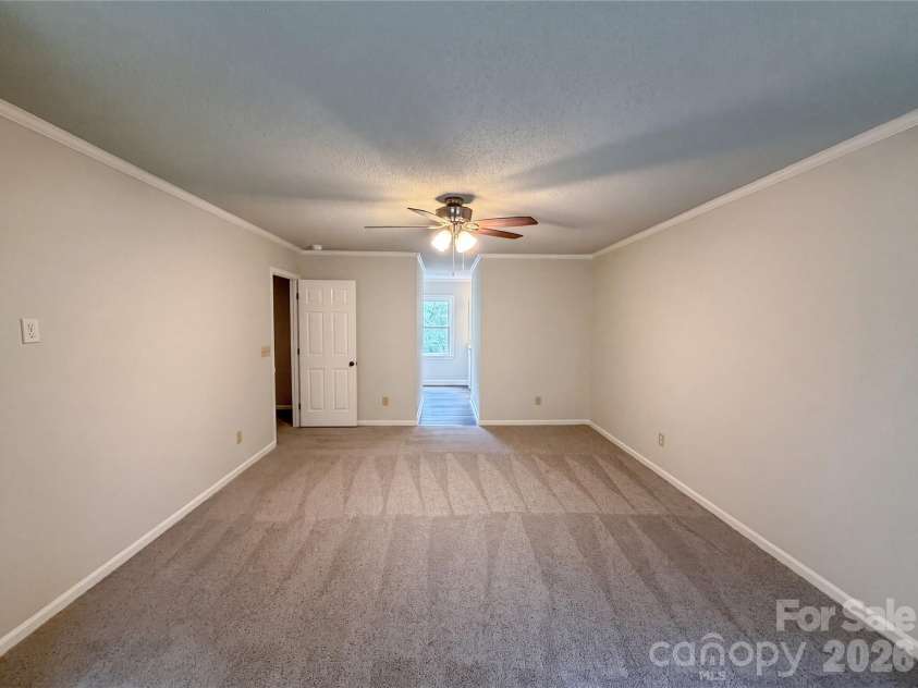 3029 Southampton Circle, Gastonia, NC 28056.  MLS# CAR4354399, YatesRealty ID 26606. 