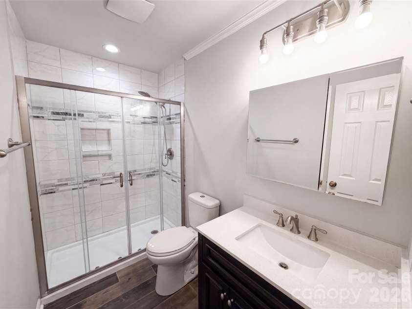 3029 Southampton Circle, Gastonia, NC 28056.  MLS# CAR4354399, YatesRealty ID 26606. 