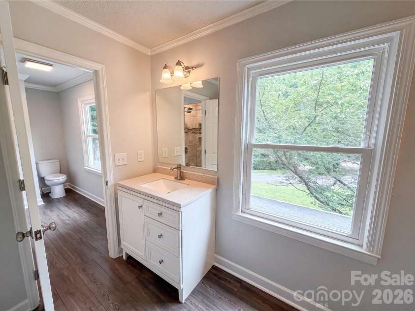 3029 Southampton Circle, Gastonia, NC 28056.  MLS# CAR4354399, YatesRealty ID 26606. 