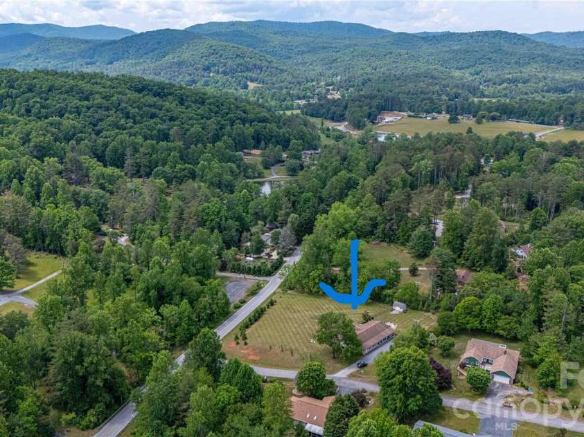 15 Bowman Ridge Road, Hendersonville, NC 28739.  MLS# CAR4369770, YatesRealty ID 26608. Aerial