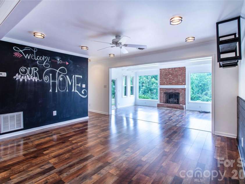 15 Bowman Ridge Road, Hendersonville, NC 28739.  MLS# CAR4369770, YatesRealty ID 26608. Bonus Area or Dining Room