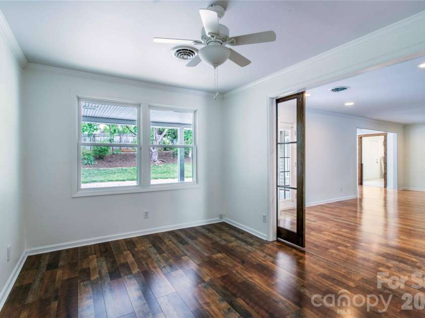 15 Bowman Ridge Road, Hendersonville, NC 28739.  MLS# CAR4369770, YatesRealty ID 26608. Dining Room, Office, Bonus