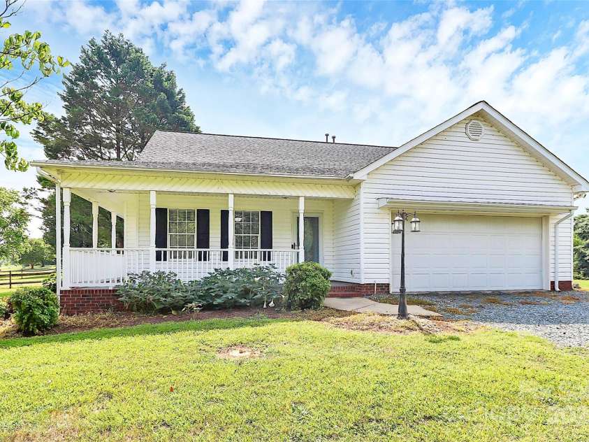 6812 Sugar And Wine Road, Monroe, NC 28110.  MLS# CAR4281685, YatesRealty ID 26609. 