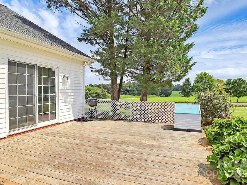 6812 Sugar And Wine Road, Monroe, NC 28110.  MLS# CAR4281685, YatesRealty ID 26609. 