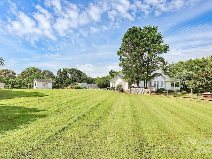 6812 Sugar And Wine Road, Monroe, NC 28110.  MLS# CAR4281685, YatesRealty ID 26609. 