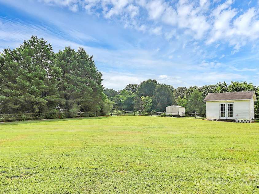 6812 Sugar And Wine Road, Monroe, NC 28110.  MLS# CAR4281685, YatesRealty ID 26609. 