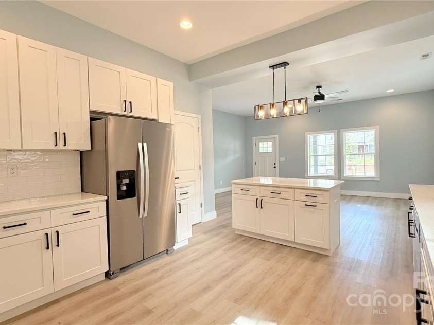106 Market Street, Lancaster, SC 29720.  MLS# CAR4309751, YatesRealty ID 2661. 