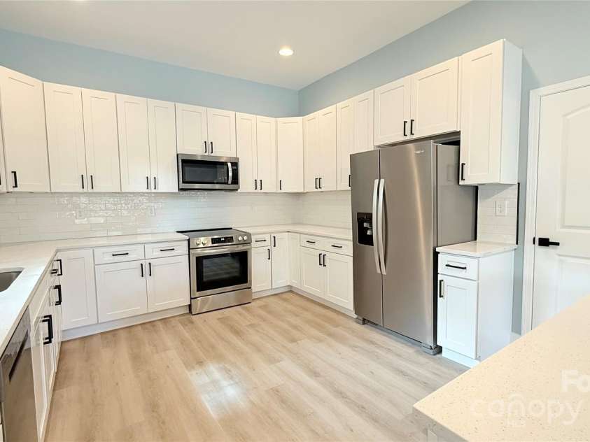 106 Market Street, Lancaster, SC 29720.  MLS# CAR4309751, YatesRealty ID 2661. 