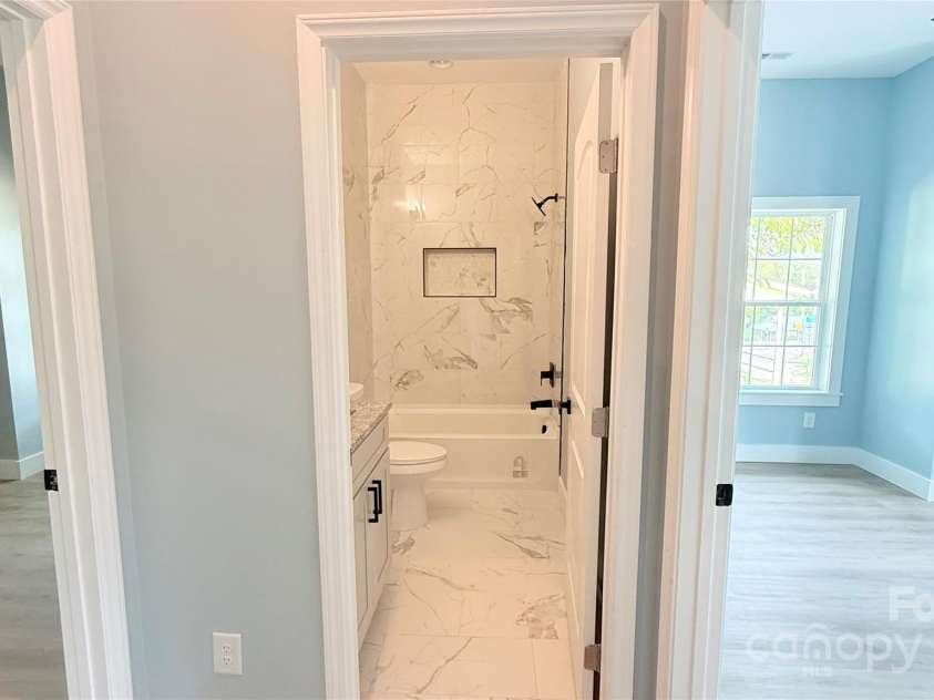 106 Market Street, Lancaster, SC 29720.  MLS# CAR4309751, YatesRealty ID 2661. 