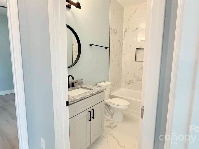 106 Market Street, Lancaster, SC 29720.  MLS# CAR4309751, YatesRealty ID 2661. 