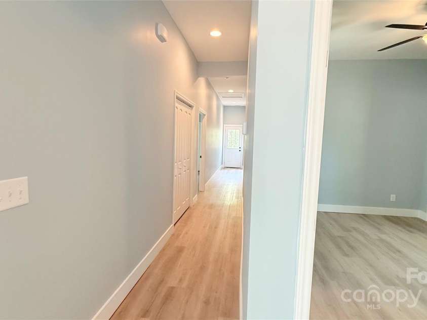 106 Market Street, Lancaster, SC 29720.  MLS# CAR4309751, YatesRealty ID 2661. 