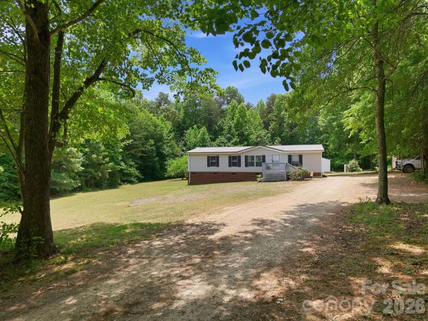 675 Overcash Road, Salisbury, NC 28147.  MLS# CAR4386587, YatesRealty ID 26610. 