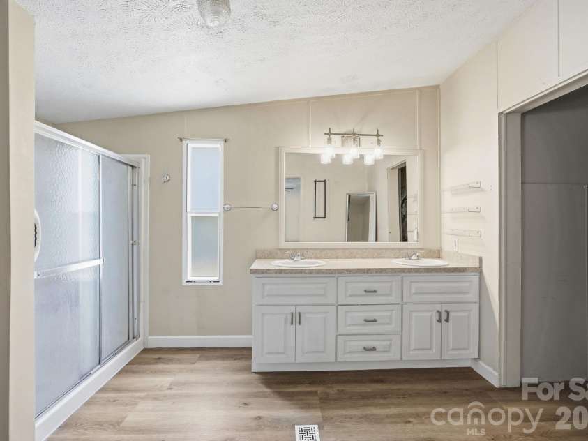 675 Overcash Road, Salisbury, NC 28147.  MLS# CAR4386587, YatesRealty ID 26610. 