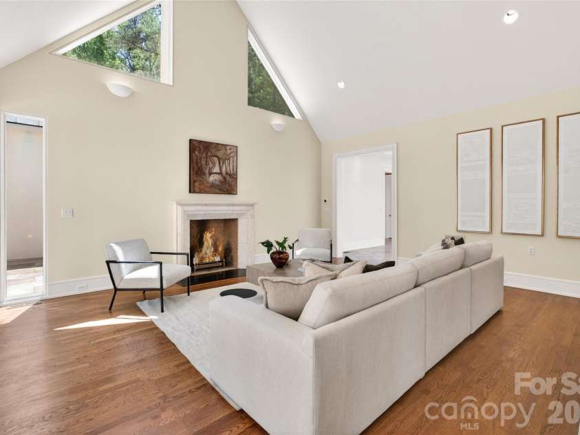 606 Ardrey Circle, Davidson, NC 28036.  MLS# CAR4280219, YatesRealty ID 26611. 