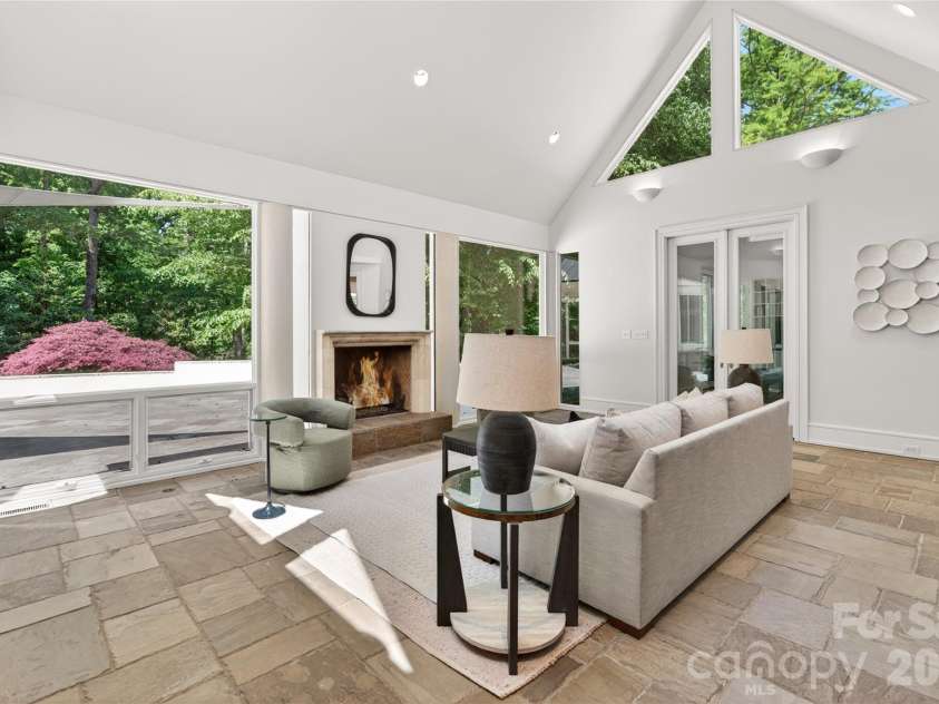 606 Ardrey Circle, Davidson, NC 28036.  MLS# CAR4280219, YatesRealty ID 26611. 