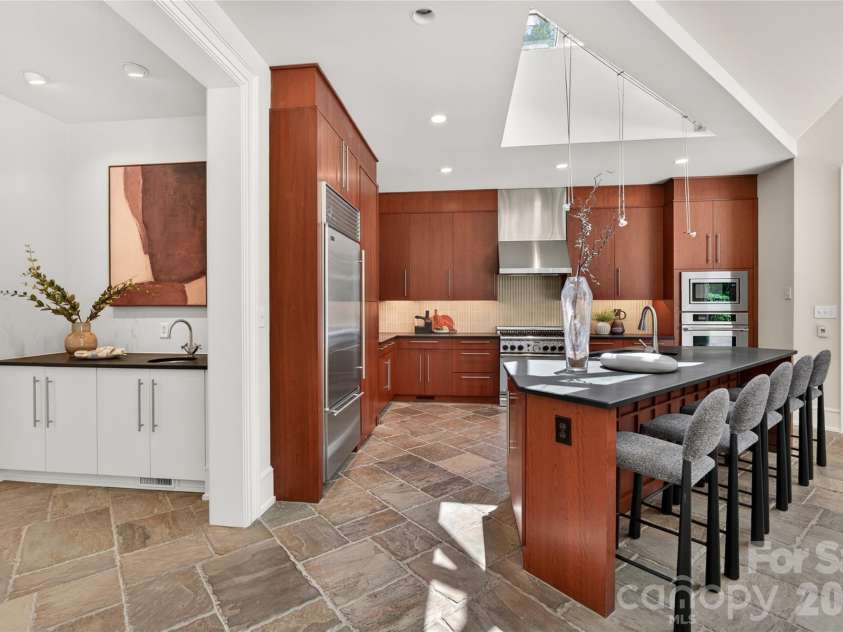 606 Ardrey Circle, Davidson, NC 28036.  MLS# CAR4280219, YatesRealty ID 26611. 