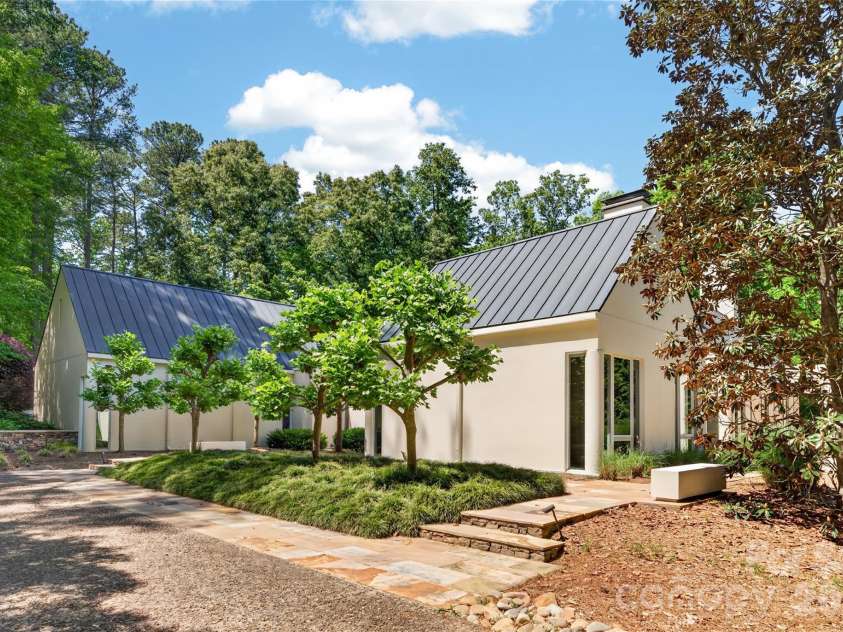 606 Ardrey Circle, Davidson, NC 28036.  MLS# CAR4280219, YatesRealty ID 26611. 