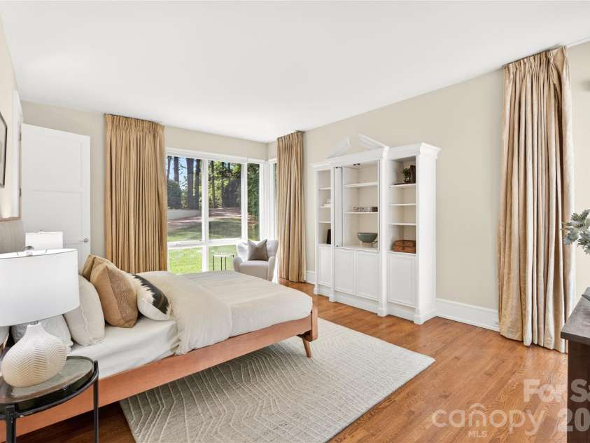 606 Ardrey Circle, Davidson, NC 28036.  MLS# CAR4280219, YatesRealty ID 26611. Primary bedroom