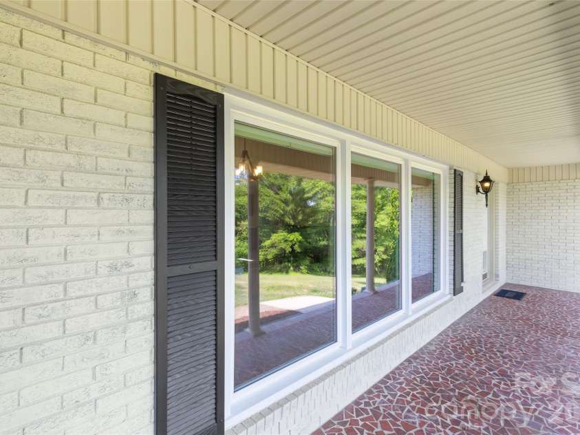 2004 Fountain Lane, Stanley, NC 28164.  MLS# CAR4385342, YatesRealty ID 26613. 