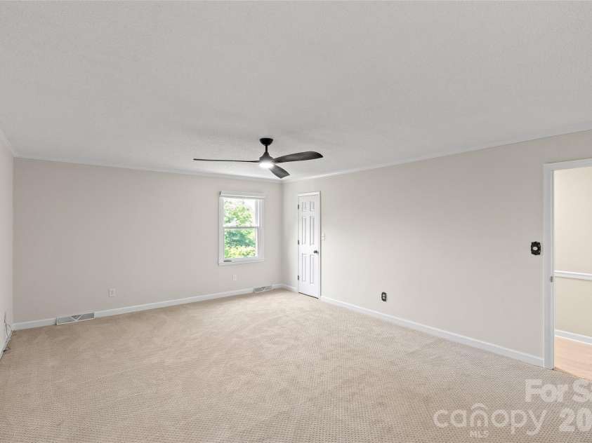 2004 Fountain Lane, Stanley, NC 28164.  MLS# CAR4385342, YatesRealty ID 26613. 