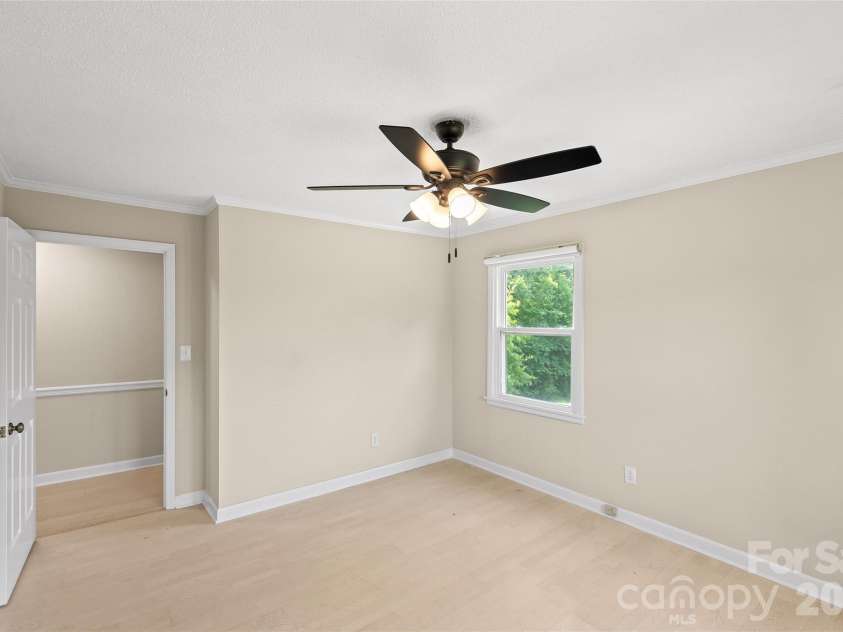 2004 Fountain Lane, Stanley, NC 28164.  MLS# CAR4385342, YatesRealty ID 26613. 