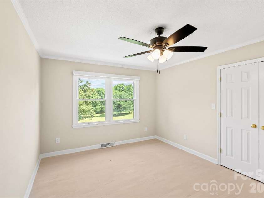 2004 Fountain Lane, Stanley, NC 28164.  MLS# CAR4385342, YatesRealty ID 26613. 