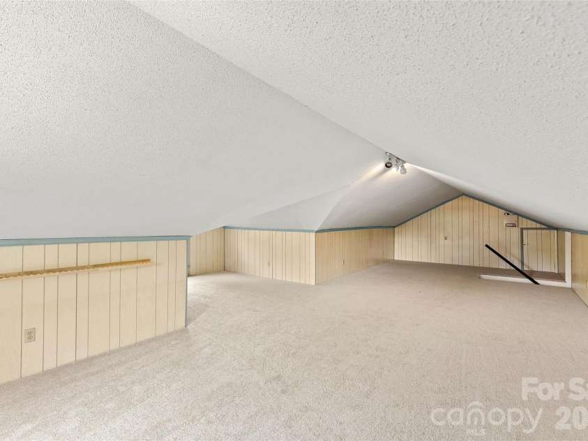 2004 Fountain Lane, Stanley, NC 28164.  MLS# CAR4385342, YatesRealty ID 26613. 