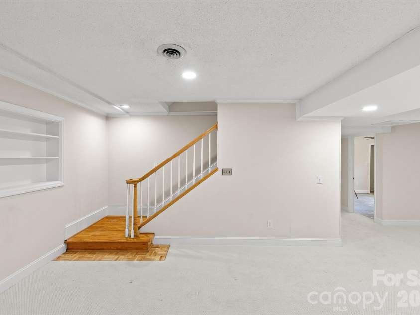 2004 Fountain Lane, Stanley, NC 28164.  MLS# CAR4385342, YatesRealty ID 26613. 