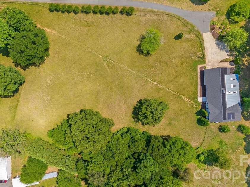 2004 Fountain Lane, Stanley, NC 28164.  MLS# CAR4385342, YatesRealty ID 26613. 