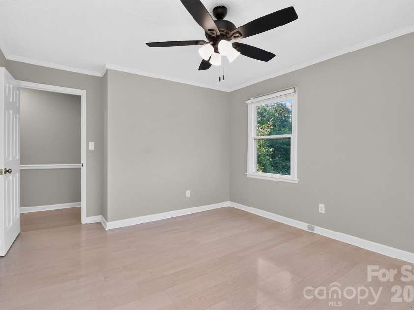 2004 Fountain Lane, Stanley, NC 28164.  MLS# CAR4385342, YatesRealty ID 26613. 