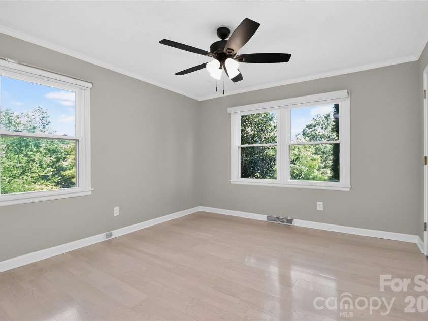 2004 Fountain Lane, Stanley, NC 28164.  MLS# CAR4385342, YatesRealty ID 26613. 