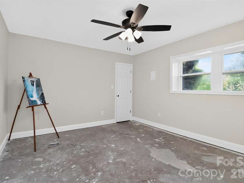 2004 Fountain Lane, Stanley, NC 28164.  MLS# CAR4385342, YatesRealty ID 26613. 