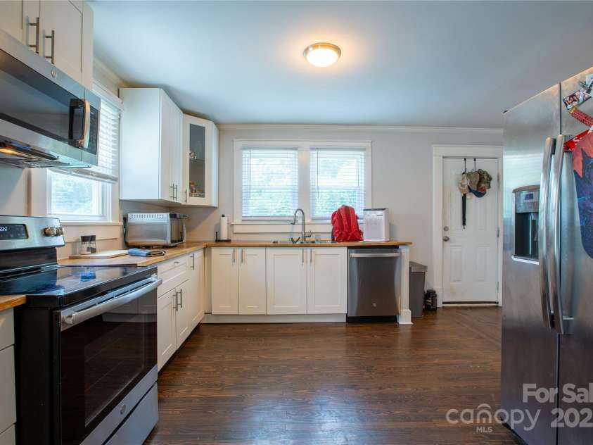 519 Rose Avenue, Kannapolis, NC 28083.  MLS# CAR4282227, YatesRealty ID 26615. 