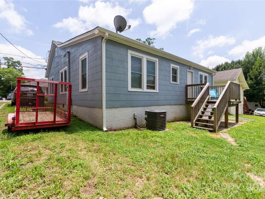 519 Rose Avenue, Kannapolis, NC 28083.  MLS# CAR4282227, YatesRealty ID 26615. 