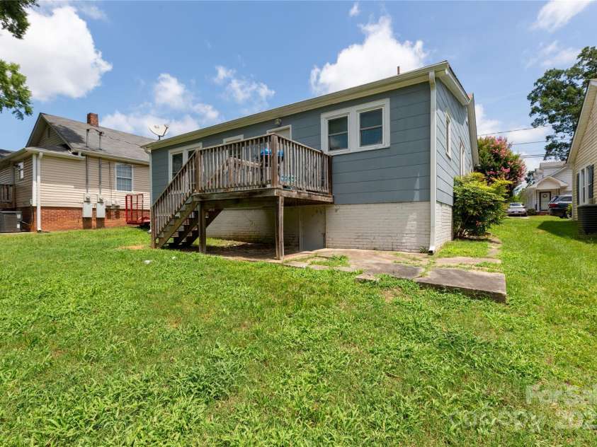 519 Rose Avenue, Kannapolis, NC 28083.  MLS# CAR4282227, YatesRealty ID 26615. 