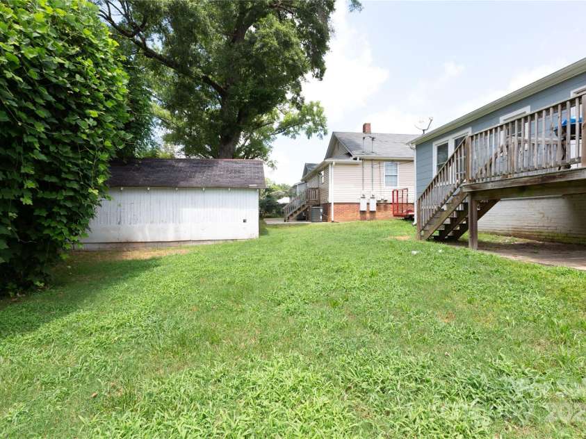 519 Rose Avenue, Kannapolis, NC 28083.  MLS# CAR4282227, YatesRealty ID 26615. 