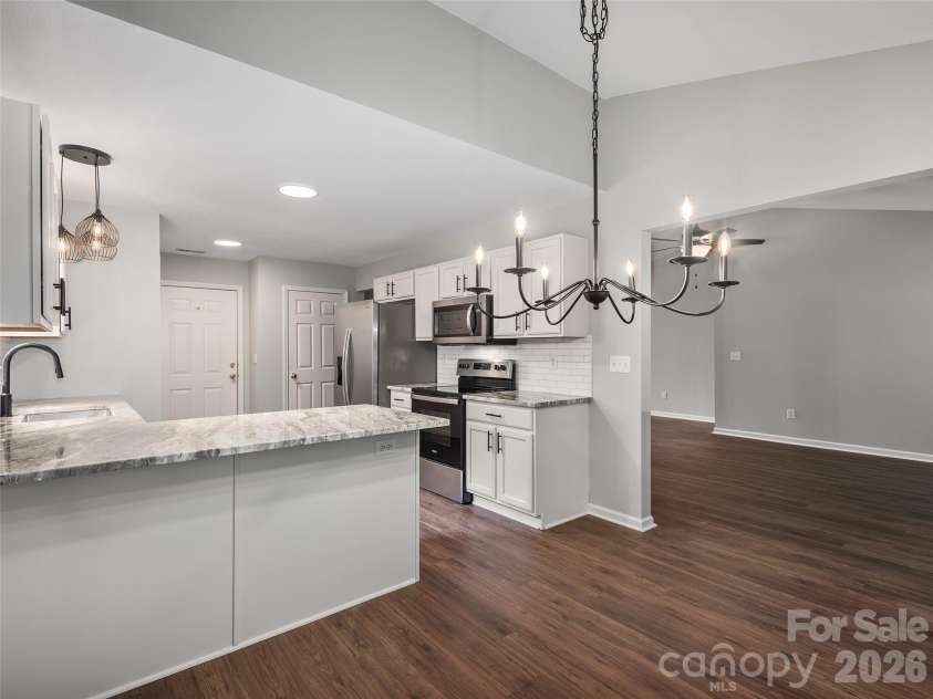 88 Wiltshire Circle, Fletcher, NC 28732.  MLS# CAR4381022, YatesRealty ID 26615. 