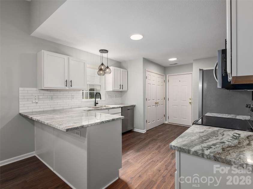 88 Wiltshire Circle, Fletcher, NC 28732.  MLS# CAR4381022, YatesRealty ID 26615. 