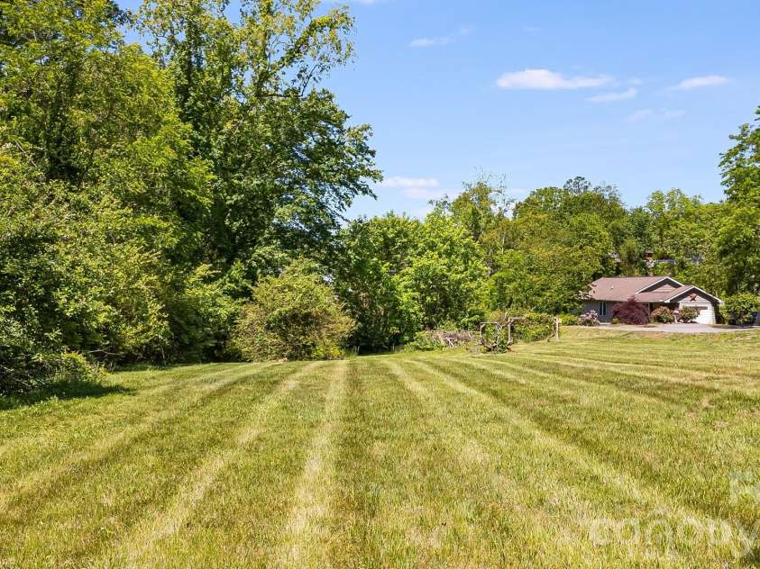 105 Liberty Street, Asheville, NC 28803.  MLS# CAR4382011, YatesRealty ID 26616. 