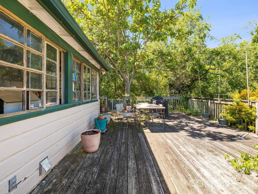 105 Liberty Street, Asheville, NC 28803.  MLS# CAR4382011, YatesRealty ID 26616. 